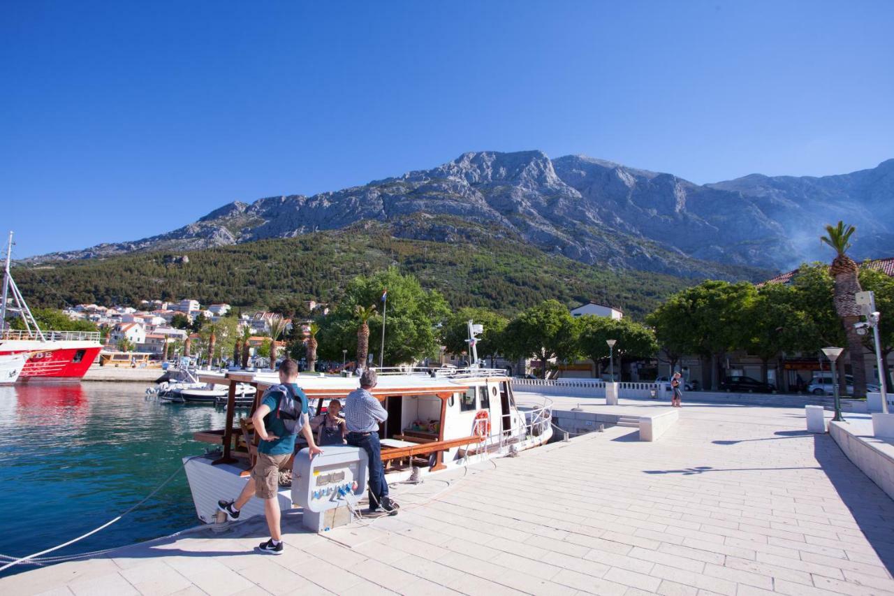 Apartments Mia Baška Voda エクステリア 写真
