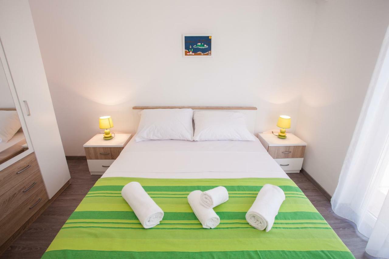Apartments Mia Baška Voda エクステリア 写真