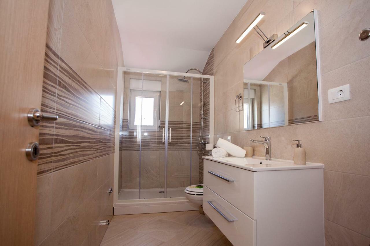 Apartments Mia Baška Voda エクステリア 写真