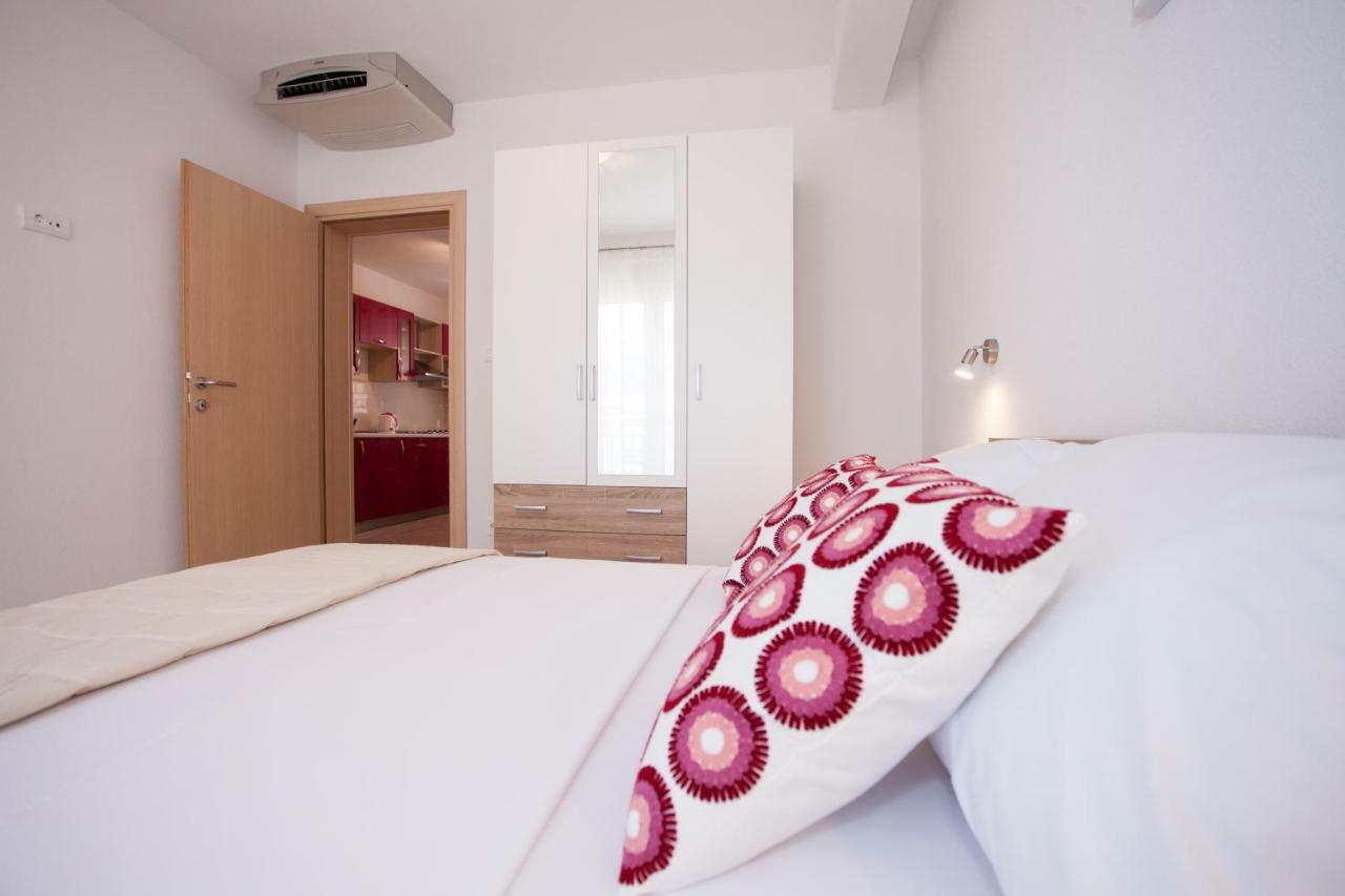 Apartments Mia Baška Voda エクステリア 写真
