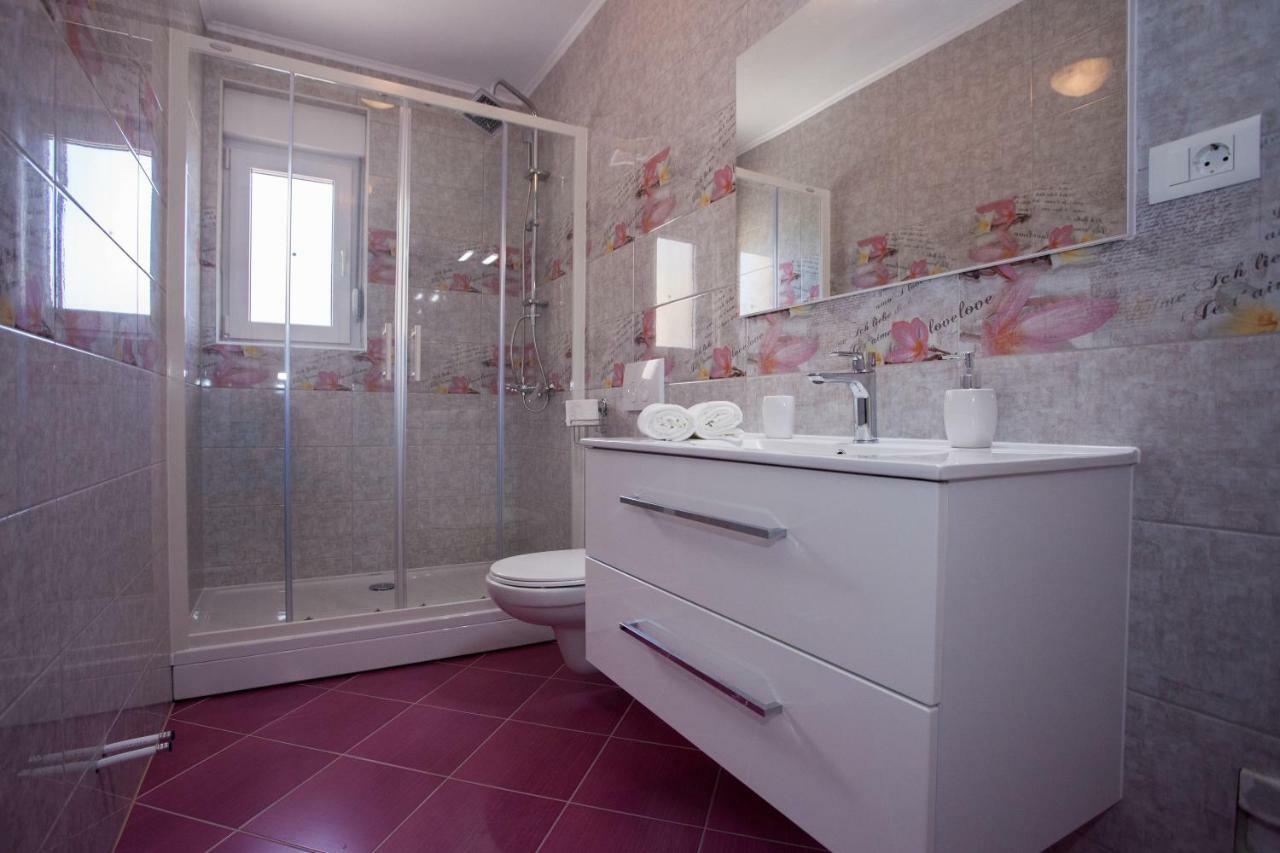 Apartments Mia Baška Voda エクステリア 写真