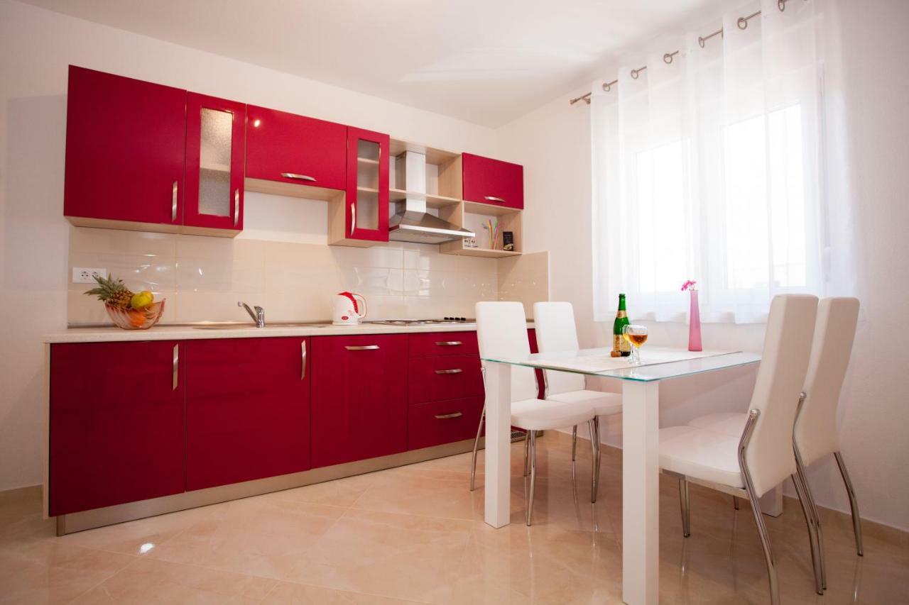 Apartments Mia Baška Voda エクステリア 写真
