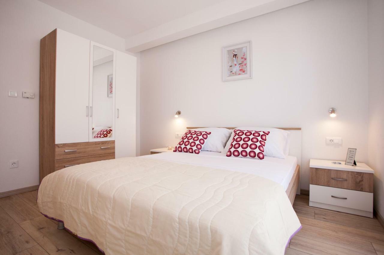 Apartments Mia Baška Voda エクステリア 写真