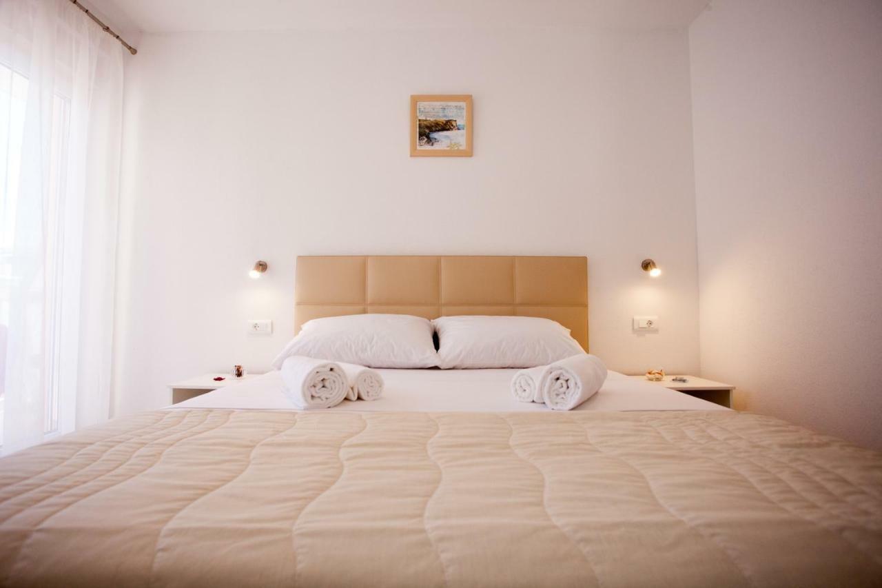 Apartments Mia Baška Voda エクステリア 写真